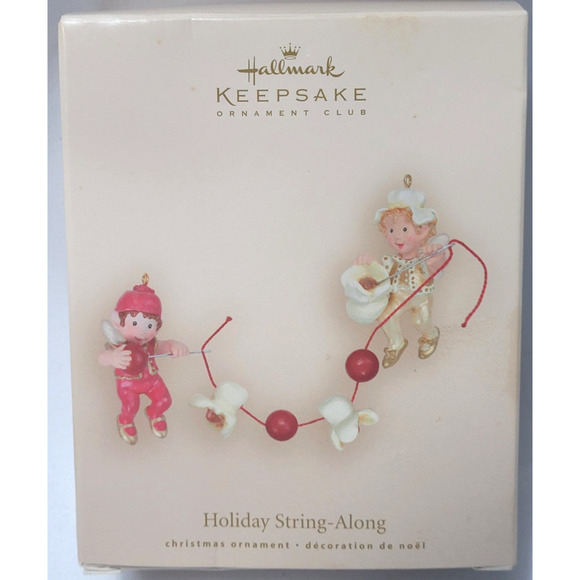 New Hallmark 2007 Holiday String-Along Elves Popcorn String Cranberries - Picture 1 of 3